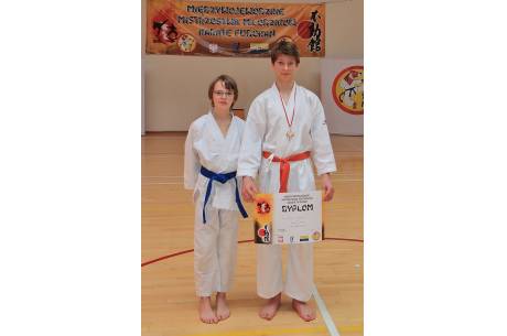 Medal zawodnika Skoczowskiego Klubu Karate Shotokan